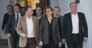 María Dolores de Cospedal preside la Junta Directiva del PP de Extremadura
