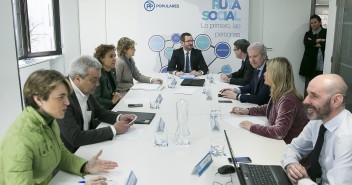 Reunión de Javier Maroto con el nuevo equipo de secretarios de área del Partido Popular
