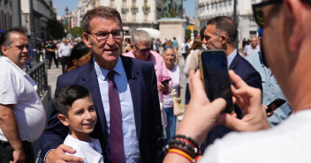 Alberto Núñez Feijóo en la toma de posesión de Isabel Díaz Ayuso.