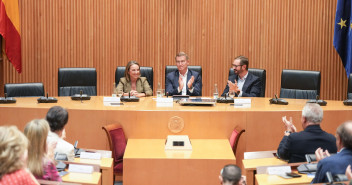 Alberto Núñez Feijóo preside la reunión de los Grupos Parlamentarios del PP en el Congreso de los Diputados y en el Senado.