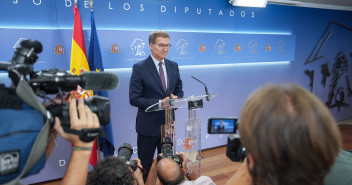El presidente del Partido Popular, Alberto Núñez Feijóo, en declaraciones en el Congreso