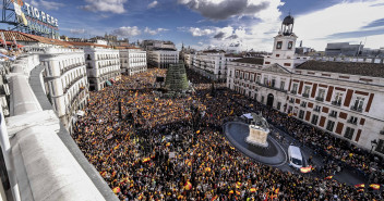 Concentración en defensa de la igualdad de los españoles en Madrid