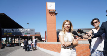Ana Alós, en una comparecencia en la estación Puerta de Atocha