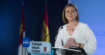 Mª Dolores de Cospedal, candidata a la Presidencia de Castilla la Mancha en un momento de su intervención