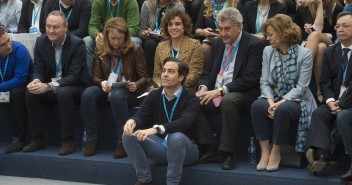 Pablo Zalba, Dolors Montserrat, Jesús Posada y Susana Camarero en la Plaza de la Solidaridad 