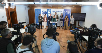 Cuca Gamarra en rueda de prensa en Burgos