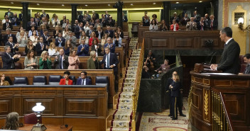 Alberto Núñez Feijóo y Marimar Blanco en el Congreso de los diputados