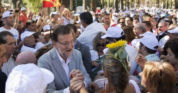 Mariano Rajoy en un acto de campaña en Badalona