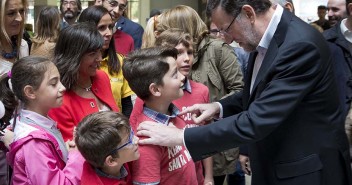 Mariano Rajoy se reúne con familias numerosas en Vitoria