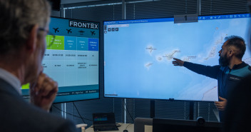 Feijóo visita Frontex