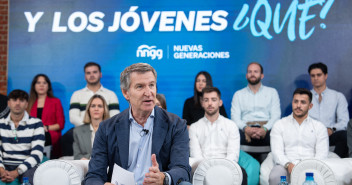 Alberto Núñez Feijóo interviene en un encuentro con presidentes de Nuevas Generaciones