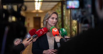 Paloma Martín en el registro de la reforma de la Ley del Suelo en el Senado