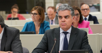 Vicente Azpitarte en el Senado