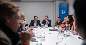 Borja Sémper junto a Javier Merino y Vicente Azpitarte