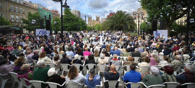 Feijóo en un acto del PP en Gijón, Asturias