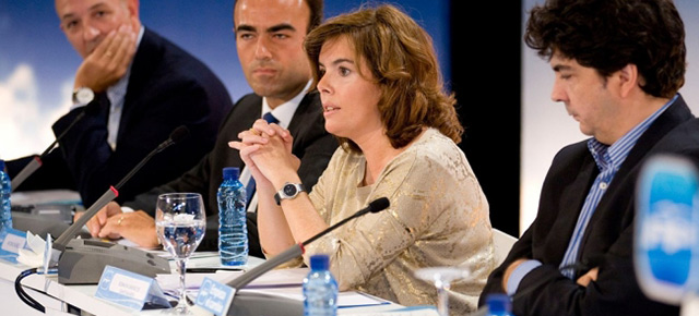 Soraya Sáenz de Santamaría en el Foro Popular Reforma del sector público