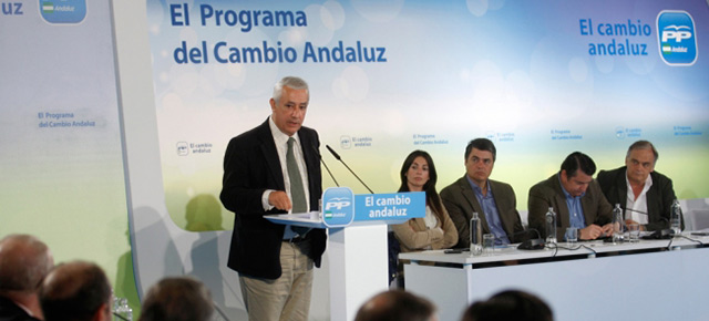 El candidato a la presidencia de la Junta de Andalucía, Javier Arenas