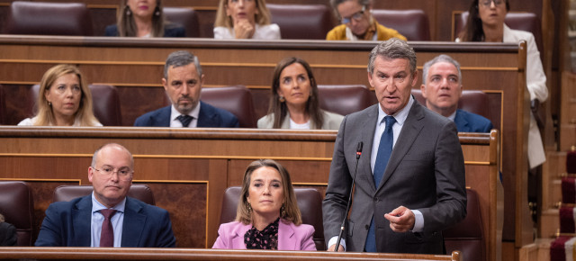 Feijoo durante la sesión de control al Gobierno