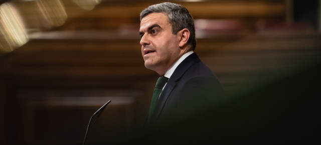 José Ortiz durante su intervención en el Pleno del Congreso. 