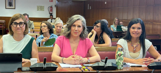 Raquel González y Asunción Mayo en el Senado