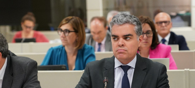 Vicente Azpitarte en el Senado