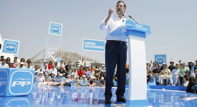 Mariano Rajoy ha acusado a Zapatero de engañar sobre "la existencia y orígen de la crisis"