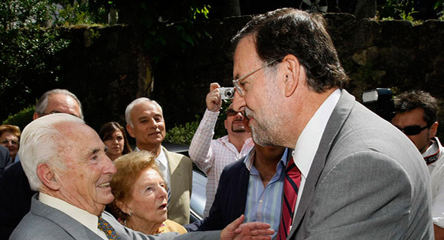 Mariano Rajoy homenajea a Licinio Prieto, el alcalde de más edad de España