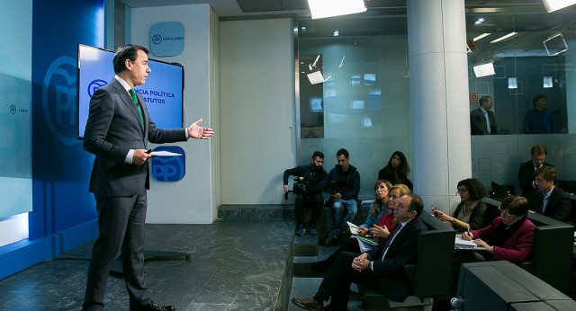 Fernando Martínez Maillo presenta las líneas básicas de la Ponencia Política y de Estatutos