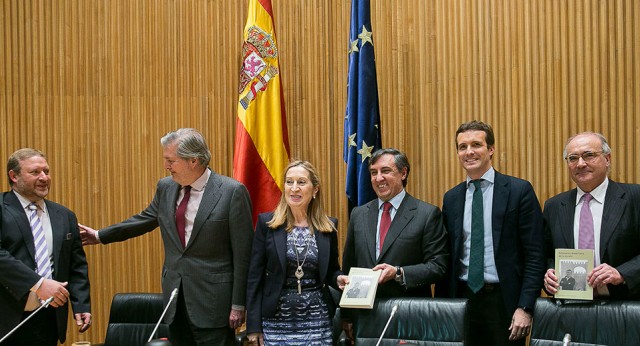 Presentación del libro Reflexiones desde fuera de la muralla, de José Ramón García-Hernández