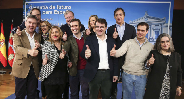 Pablo Casado con los candidatos del PP en Castilla y León