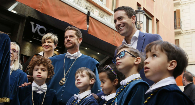 Teodoro García Egea paseo por calles de Murcia