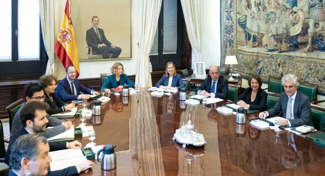 Primera reunión de la Mesa del Congreso en la XIV Legislatura