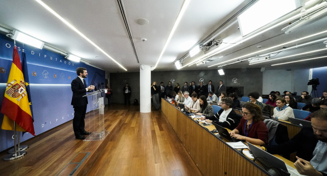 Rueda de prensa de Pablo Casado tras la reunión con Pedro Sánchez