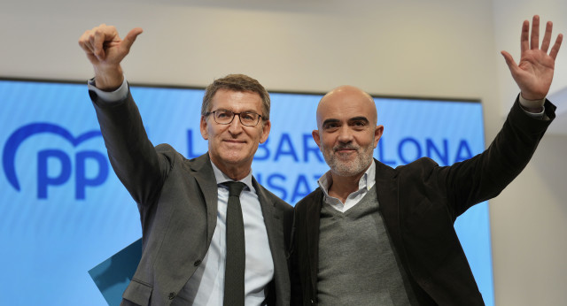 Alberto Núñez Feijóo en la presentación del candidato a la alcaldía de Barcelona, Daniel Sirera