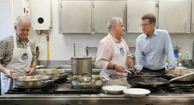 Alberto Núñez Feijóo en una Sociedad Gastronómica en San Sebastián