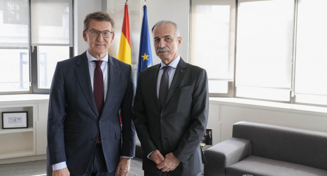 Feijóo se reúne con el embajador de Palestina en España