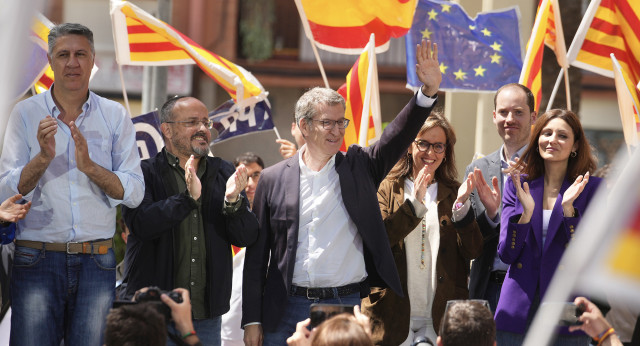 Feijóo en un mitin del PP en Badalona