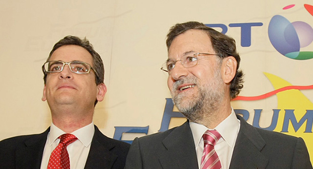 Mariano Rajoy y Antonio Basagoiti en la tribuna del Forum Europa