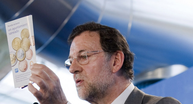 Mariano Rajoy durante su intervención en un mitin del PP en Ronda