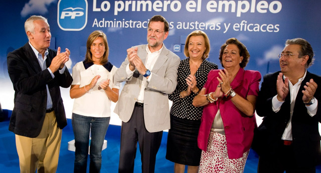 Saludo de los dirigentes del PP al terminar el Foro