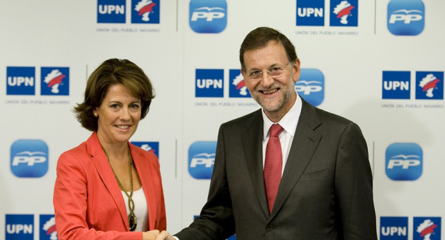 Mariano Rajoy y Yolanda Barcina firman el acuerdo PP-UPN