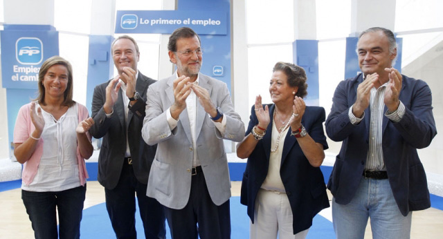 Ana Mato, Alberto Fabra, Mariano Rajoy, Rita Barberá y Esteban González Pons durante la clausura del Foro