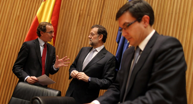 Mariano Rajoy con Alfonso Alonso y José Luis Ayllón