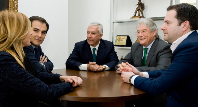 Javier Arenas participa en unas Jornadas de la Confederación de Empresarios de Córdoba 