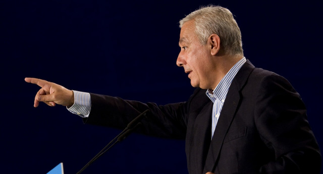 Javier Arenas durante su intervención