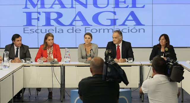 María Dolores de Cospedal inaugura la Escuela Manuel Fraga