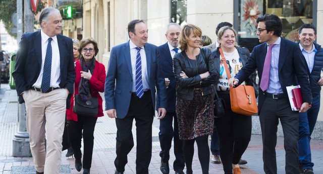 Esteban González Pons, Rosa Estarás, Pablo Zalba y Pedro Sanz en la reunión del GPPE