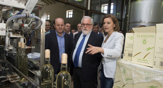 María Dolores de Cospedal y Miguel Arias Cañete visitan Quintanar de la Orden