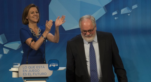 Arias Cañete y María Dolores de Cospedal durante el acto en Cuenca