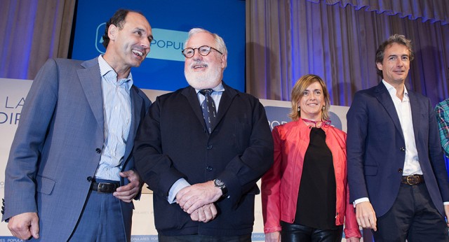 Miguel Arias Cañete con Ignacio Diego e Íñigo de la Serna en el acto de Santander